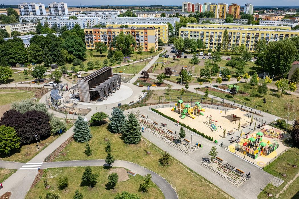 park przy tężni park przy tężni