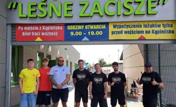 Piłkarze i ratownicy na „Leśnym Zaciszu”