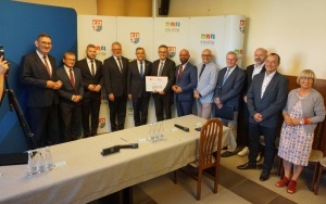 Konferencja prasowa - Firma FORTACO inwestuje w Knurowie (9)