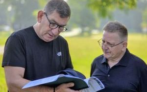 Budowa placu zabaw na knurowskich Błoniach (9)