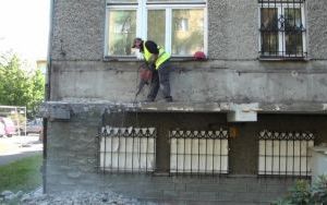 Prace wyburzeniowe i rozbiórkowe budynku Urzędu Miasta Knurów