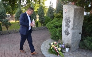 Oddanie honorów przy Pomniku Feliksa Michalskiego (3)