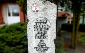 Oddanie honorów przy Pomniku Feliksa Michalskiego (4)