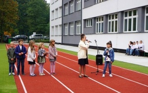 Otwarcie zmodernizowanej podstawówki w Szczygłowicach (3)