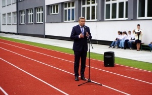 Otwarcie zmodernizowanej podstawówki w Szczygłowicach (8)