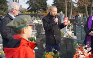 Oznaczenie grobów Powstańców Śląskich znakiem IPN 