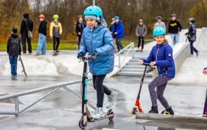 Skate Park na Knurowskich Błoniach (17)