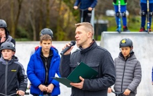 Skate Park na Knurowskich Błoniach (9)