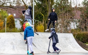 Skate Park na Knurowskich Błoniach (11)